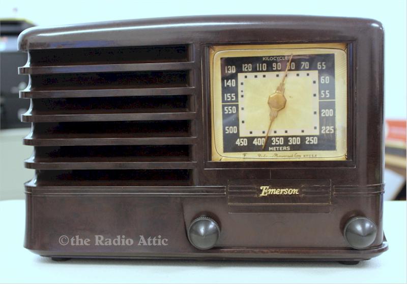 Emerson 330 (1941)