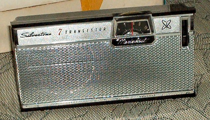 Silvertone Medalist 1208 Transistor (1960)