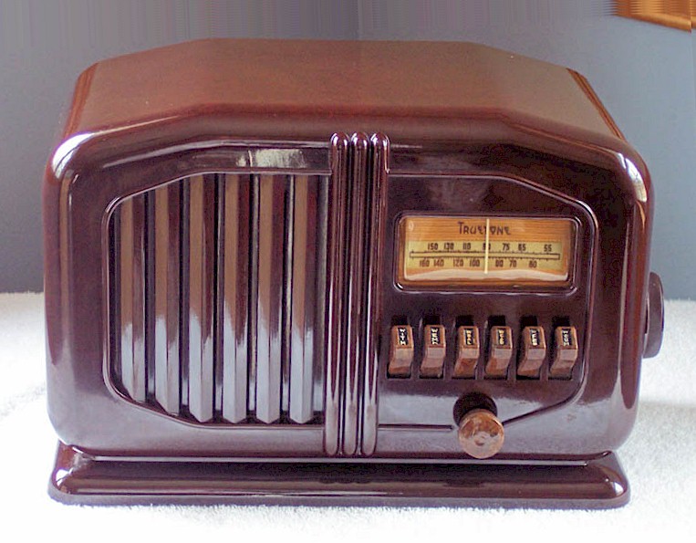 Truetone D-2615 "Stratoscope" (1946)