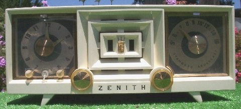 Zenith R519W Clock Radio (1955)