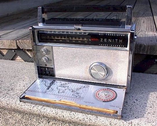 Zenith Trans-Oceanic 3000-1 (1965)