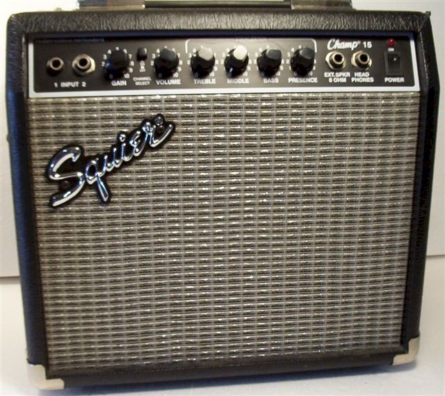 Fender Squire Champ 15 Guitar Amplifier