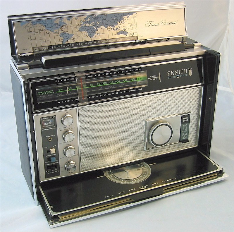 Zenith Trans-Oceanic Royal D7000Y (1975)