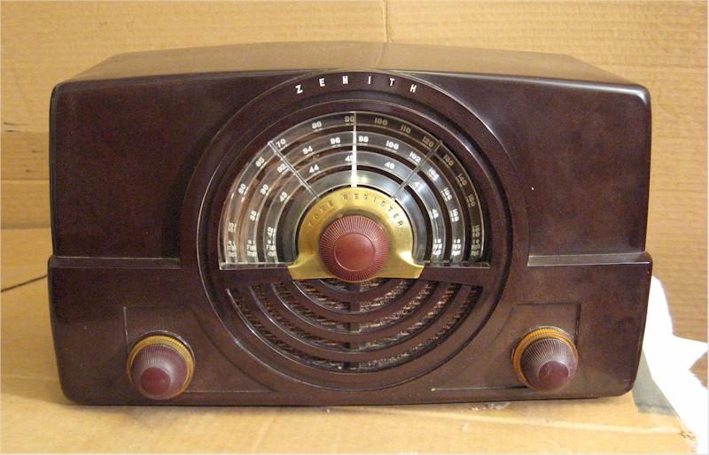 Zenith 7-H-820 (1948)