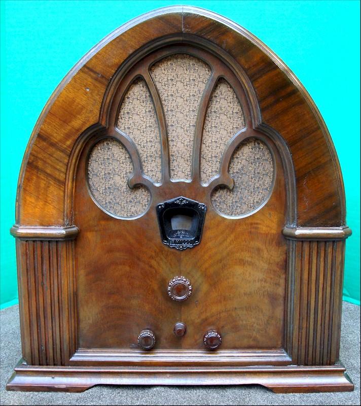 Philco 90 Cathedral