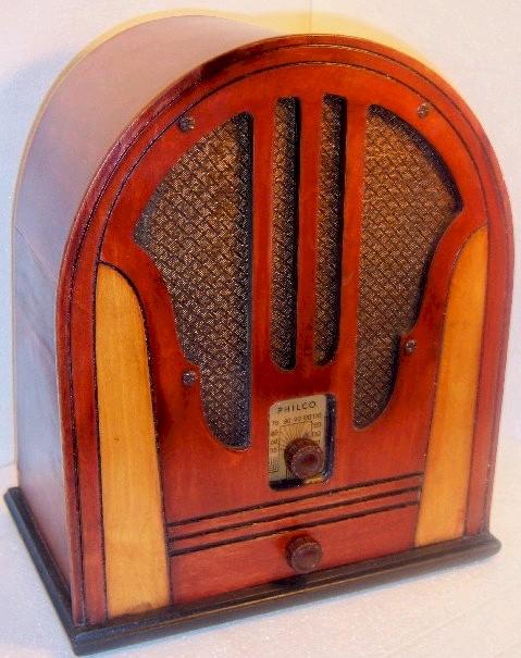 Philco 84B Cathedral (1935)