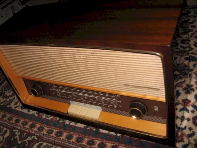 Grundig 2440