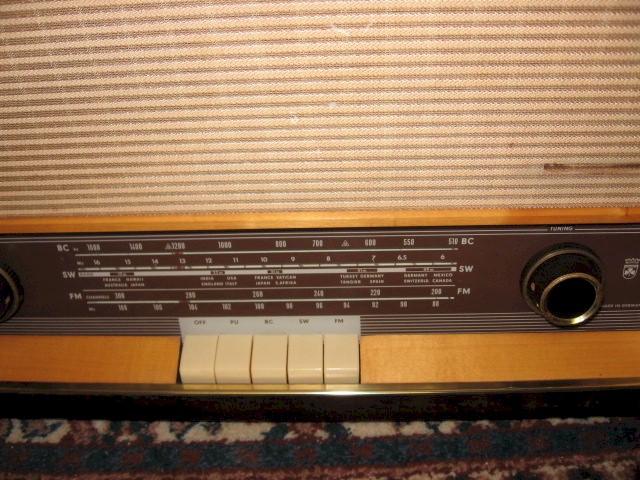 Grundig 2440