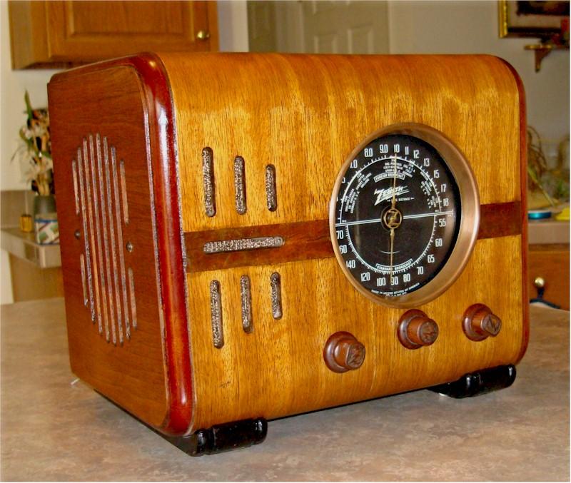 Zenith 5-S-218 Cube (1937)