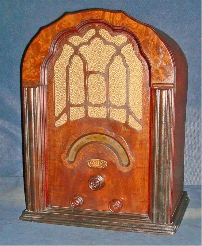 Lyric Radio S-7 Cathedral (1931)