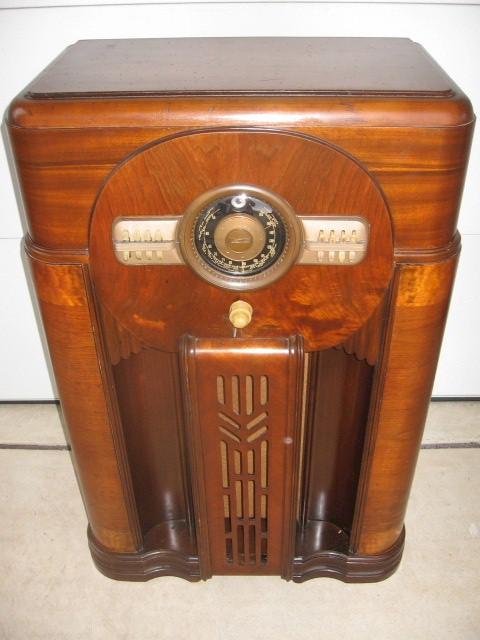 Zenith 12-S-471 Console (1940)