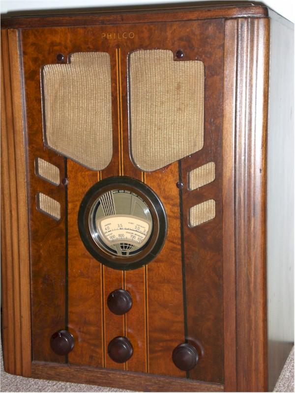 Philco 37-60 Tombstone (1937)