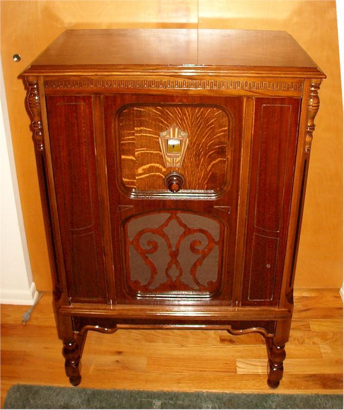 RCA Radiola 46 Lowboy (1929)