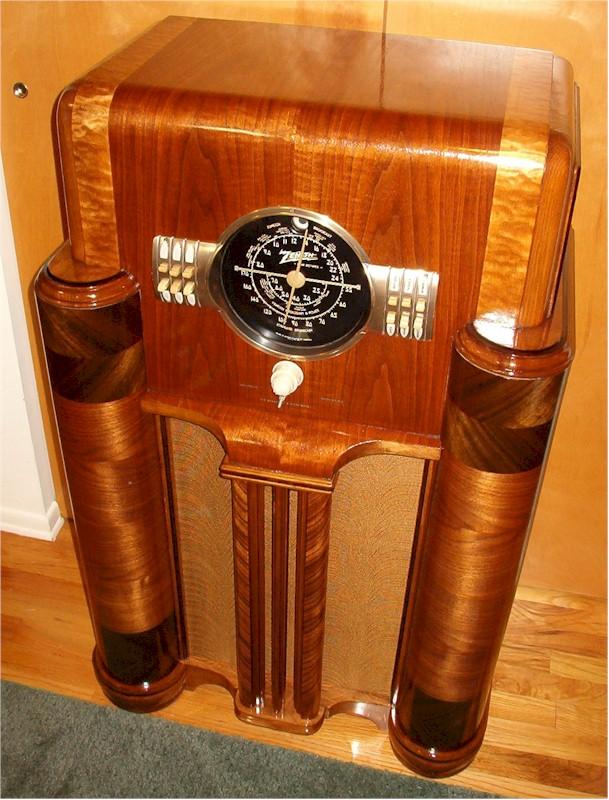 Zenith 7-S-363 Console (1939)