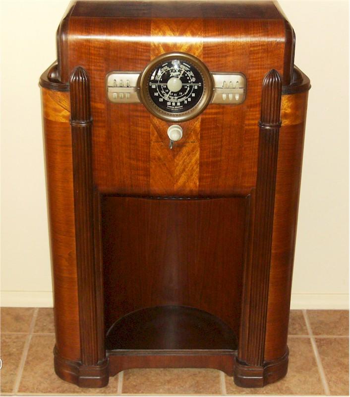 Zenith 10-S-470 Console (1940)