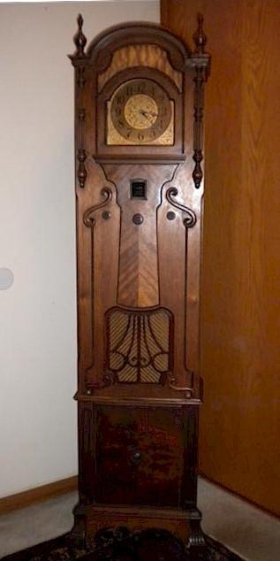 Majestic 20 Grandfather Clock Radio