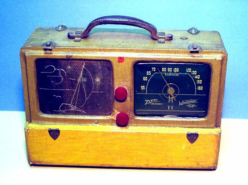 Zenith 6G-601M Portable (1942)