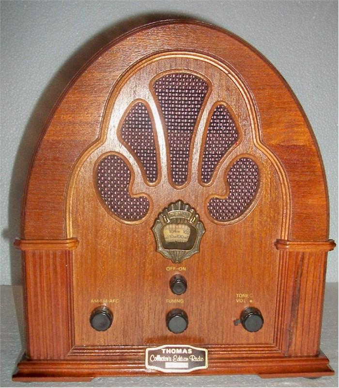 Philco Cathedral Replica