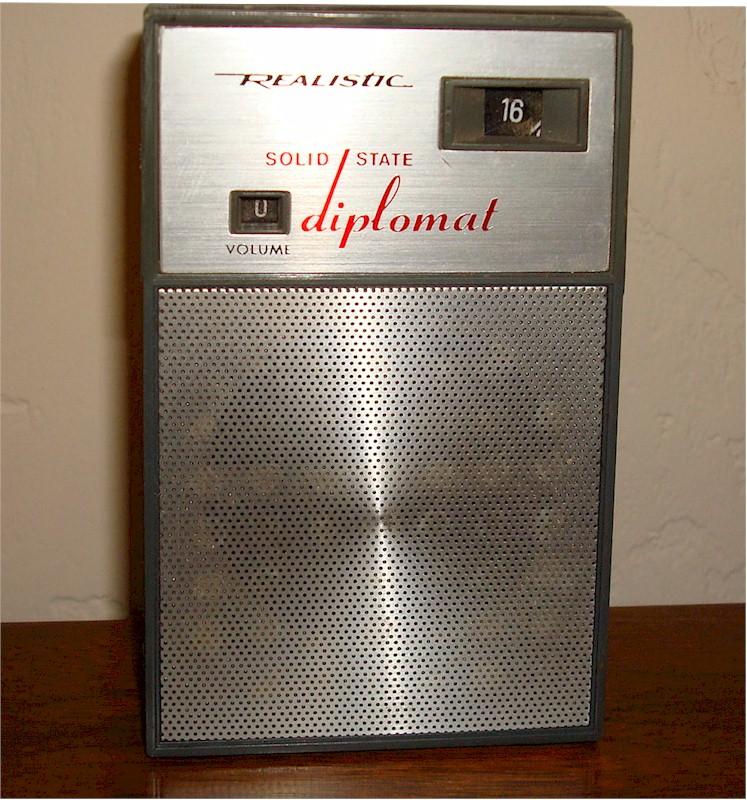 Realistic 12-649 "Diplomat" Pocket Transistor