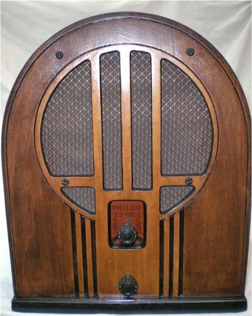 Philco 84B Cathedral (1934)