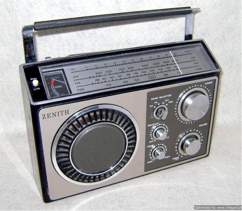 Zenith R84 AM/FM/PSB (1970s)