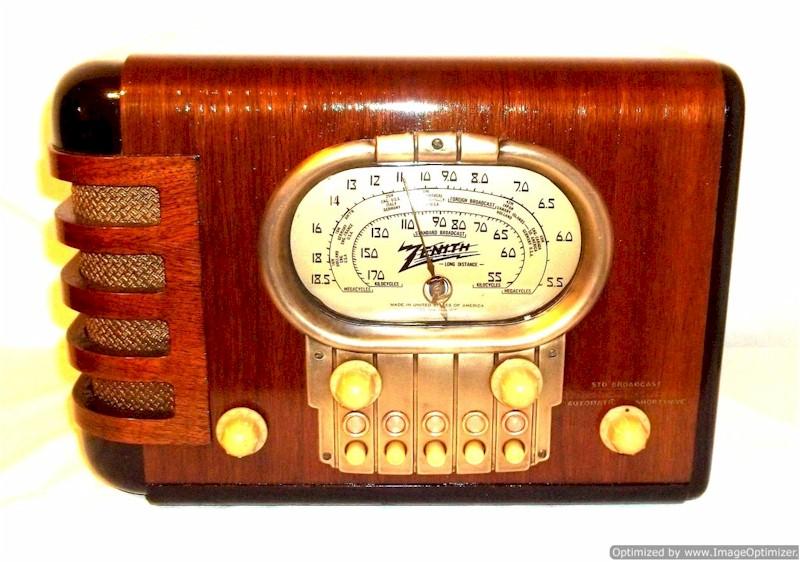 Zenith 5-S-319 with "Racetrack" Dial (1939)