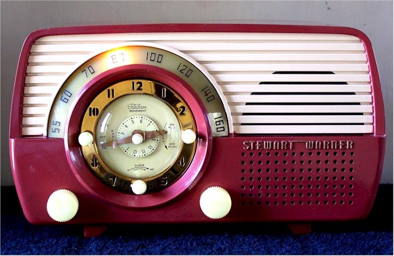 Stewart-Warner 9162-C Clock Radio (1952)