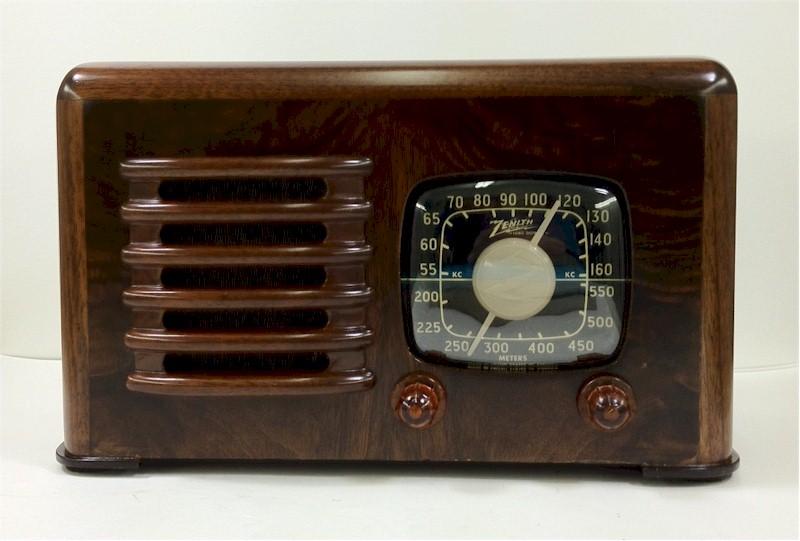 Zenith 6-D-525 "Toaster" (1941)