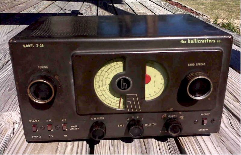 Hallicrafters S-38 Receiver (1946)