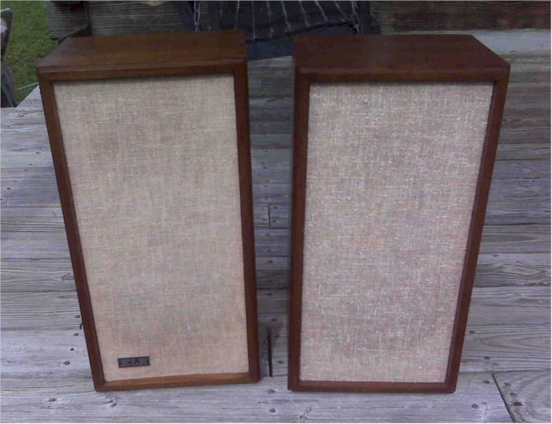 KLH 20 Speaker Pair