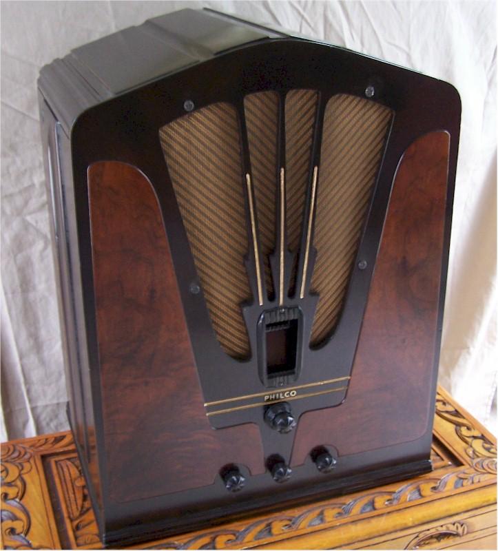 Philco 16B Tombstone (1935)