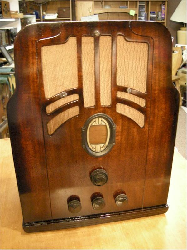 Philco 610 Tombstone