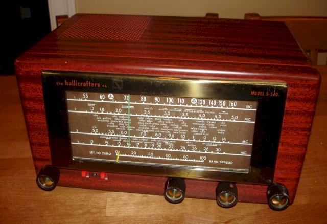 Hallicrafters S-38D Mahogany Cabinet (1954)