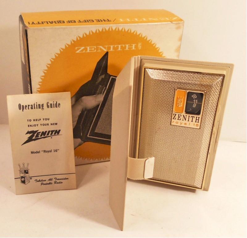 Zenith Royal 16 R-16L Transistor (1960s)