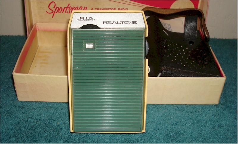 Realtone TR1645 with Box and Accessories (1963)