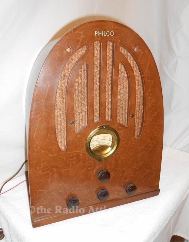 Philco 37-60B (Early) Cathedral (1936-37)