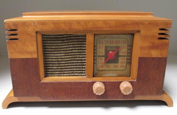 Philco PT-61 "Pagoda" (1939)