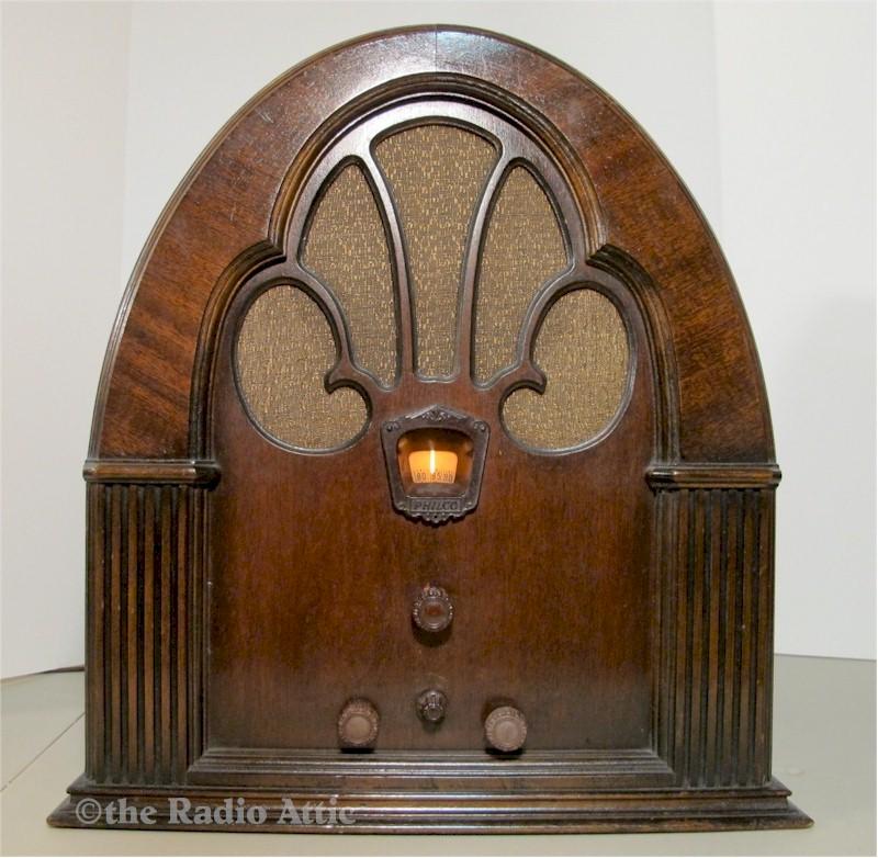 Philco 70 Cathedral (1931)