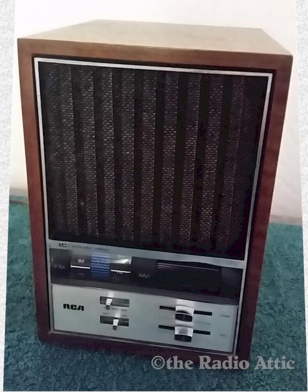 RCA RZC-378W AM/FM