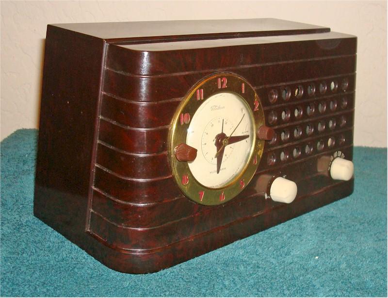 Telechron 8H59 "Musalarm" Clock Radio (1950)