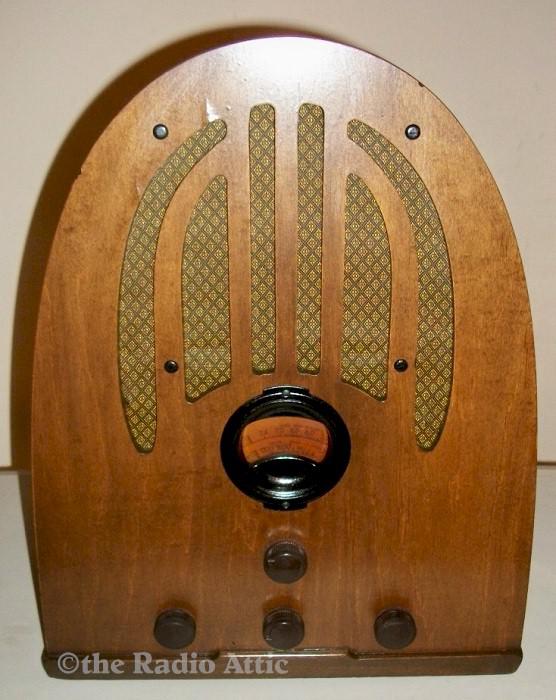 Philco 37-60 Cathedral (1937)