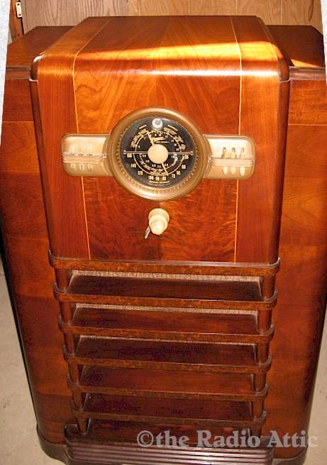 Zenith 10-S-464 Console (1940)