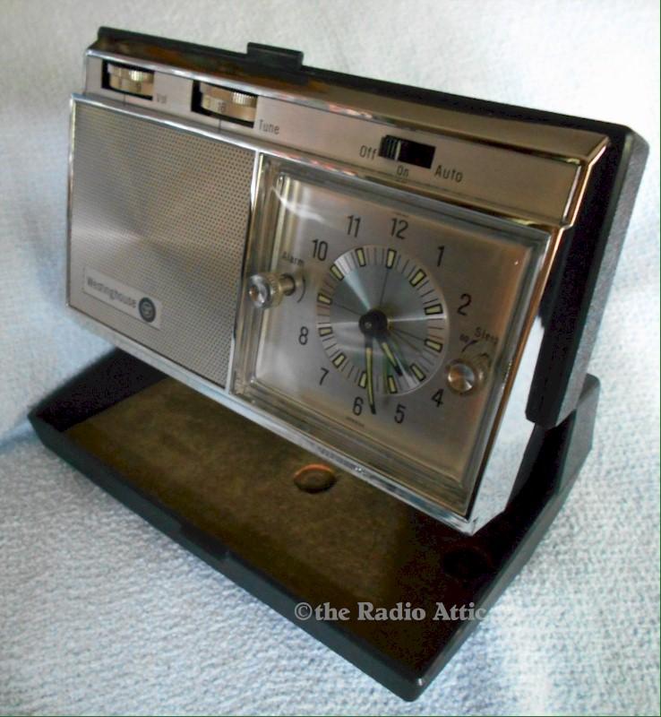 Westinghouse Travel Clock/Radio (1965)