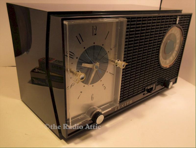 Zenith L727 AM/FM (1963)