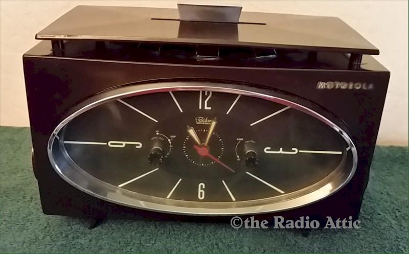 Motorola 63C Clock Radio (1955)