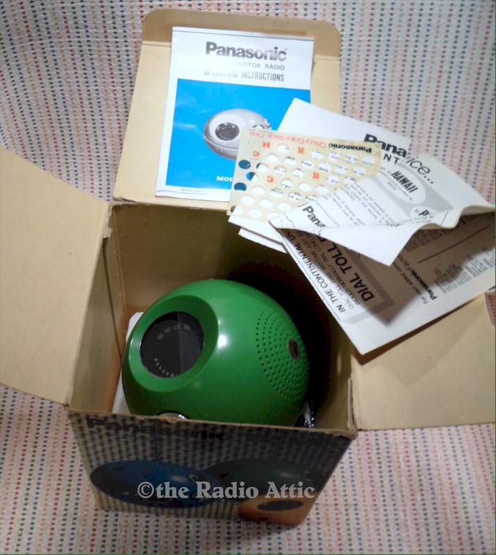 Panasonic R-70 "Panapet" with Box