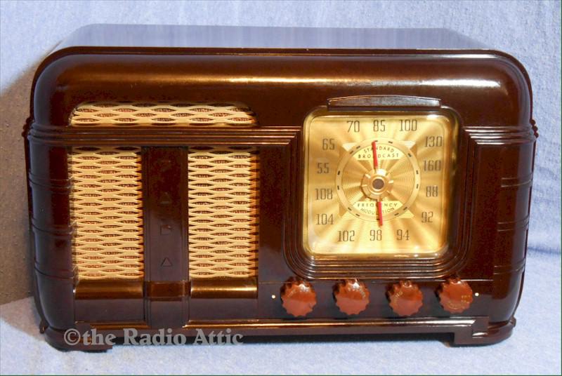 FADA 790 Series B AM/FM (1949)