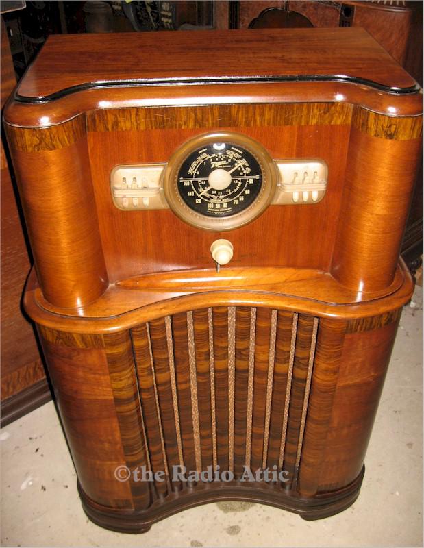 Zenith 8-S-463 Console (1939)