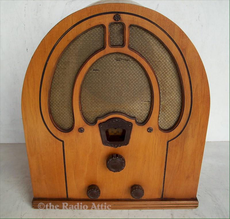 Philco 81 Jr. Cathedral