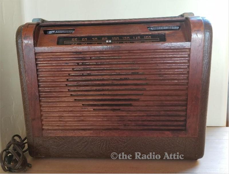 Philco 46-350 Portable (1946)